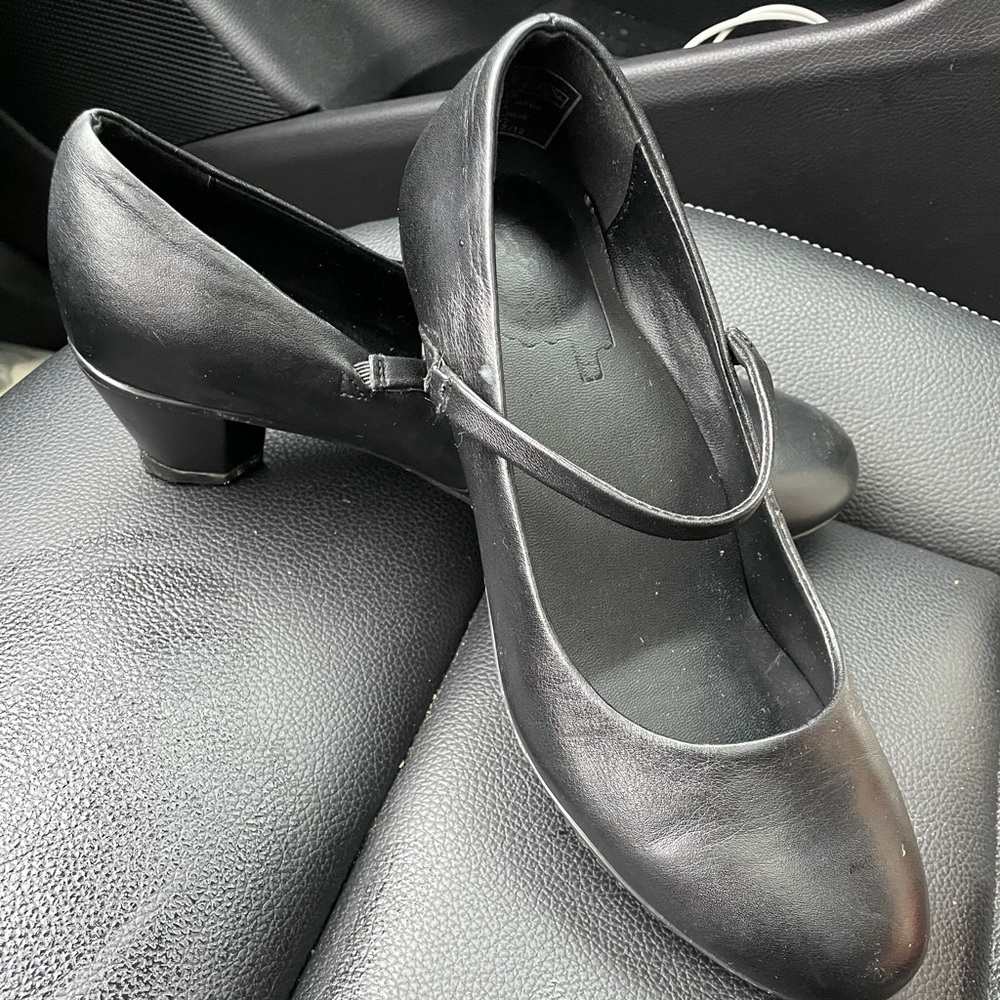 Size6.5 shoes for crews
